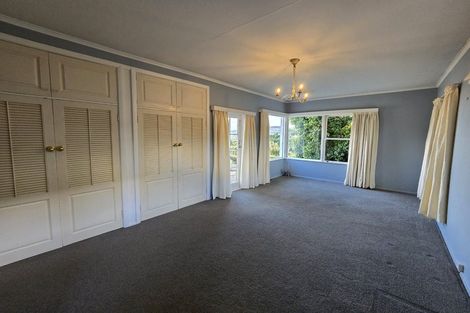 Photo of property in 16 Harbour Park Terrace, Khandallah, Wellington, 6035