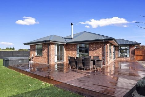 Photo of property in 81 Willowside Place, Amberley, 7410