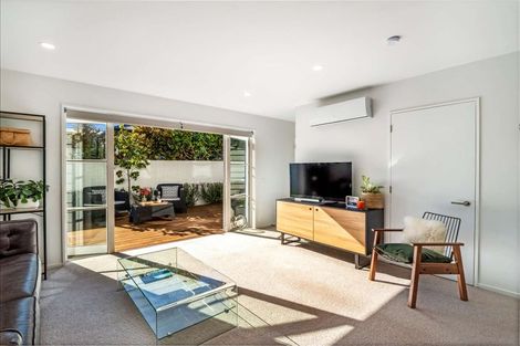 Photo of property in 1/26 Devon Street, Sydenham, Christchurch, 8023