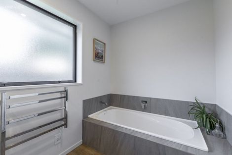 Photo of property in 29 Crossley Avenue, Woodend, 7610