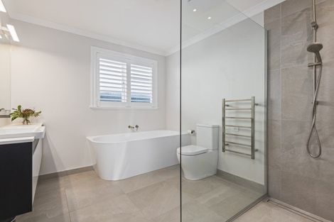 Photo of property in 240a Victoria Avenue, Hokowhitu, Palmerston North, 4410