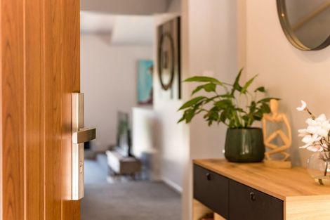 Photo of property in 8 Sullivans Road, Paihia, 0200