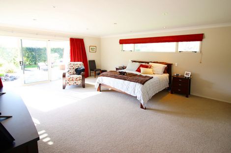 Photo of property in 258 Thornton Road, Cambridge, 3496