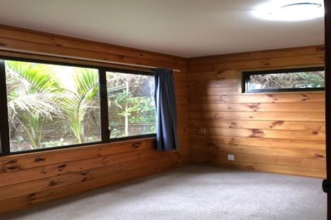 Photo of property in 25 Emlyn Place, Torbay, Auckland, 0630