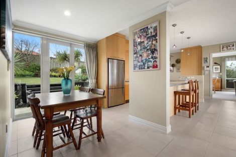 Photo of property in 4a Cleary Terrace, Cockle Bay, Auckland, 2014