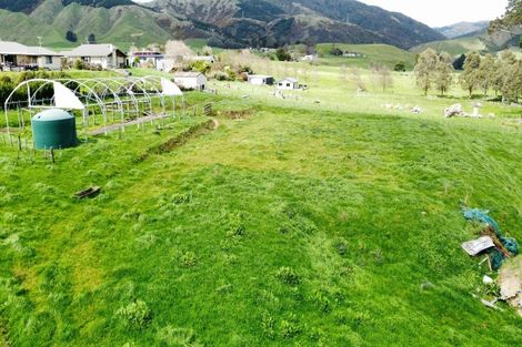 Photo of property in 98 Konini Street, Tokomaru, Palmerston North, 4474