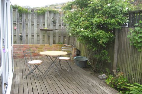 Photo of property in 2/166 Main Road, Redcliffs, Christchurch, 8081
