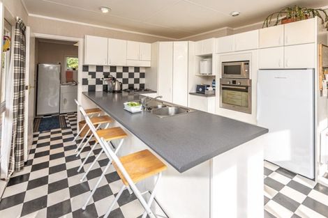 Photo of property in 52 Shakespeare Road, Bastia Hill, Whanganui, 4500