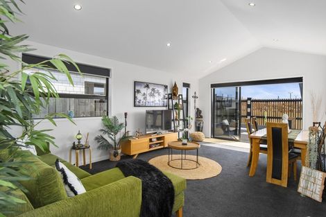 Photo of property in 15 Te Paea Crescent, Papamoa Beach, Papamoa, 3118