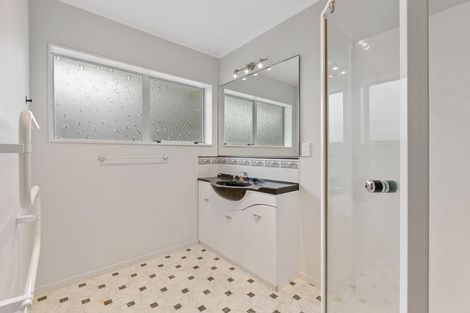 Photo of property in 2/10 Nursery Place, Westown, New Plymouth, 4310