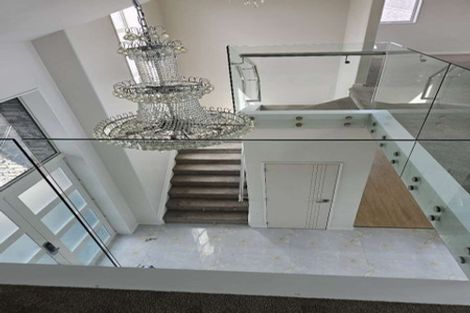 Photo of property in 35 Huntington Park Drive, Greenhithe, Auckland, 0632