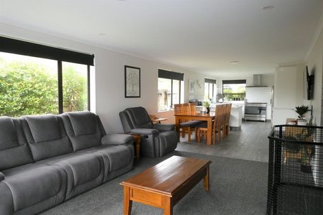 Photo of property in 14 Loris Place, Karoro, Greymouth, 7805