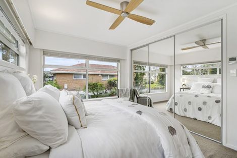 Photo of property in 34 Marywil Crescent, Hillcrest, Auckland, 0627