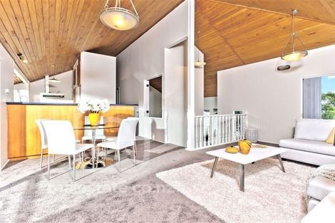 Photo of property in 41 Kennedy Avenue, Forrest Hill, Auckland, 0620