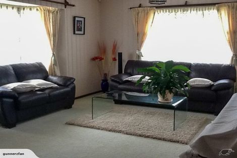 Photo of property in 1/150a Prince Regent Drive, Half Moon Bay, Auckland, 2012
