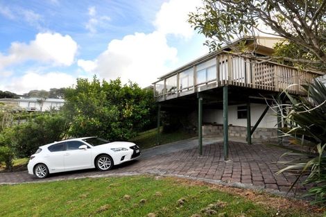 Photo of property in 11 Hillside Crescent, Leigh, 0985