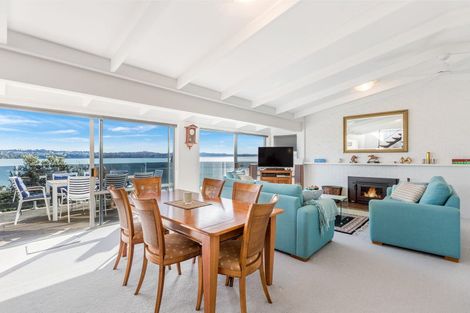 Photo of property in 79 De Luen Avenue, Tindalls Beach, Whangaparaoa, 0930
