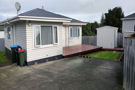 Photo of property in 9a Pukeroa Place, Papakura, 2110