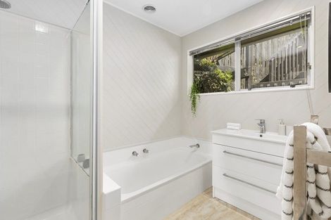 Photo of property in 58 Winston Street, Crofton Downs, Wellington, 6035