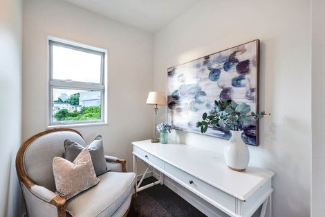 Photo of property in 21 Manawanui Way, Orewa, 0931