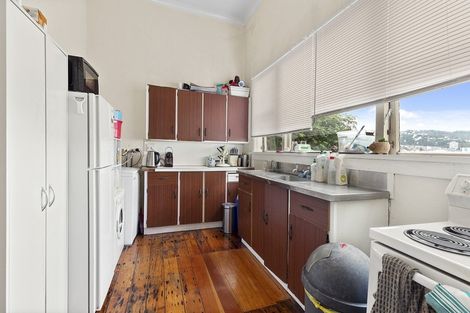 Photo of property in 38 Pirie Street, Mount Victoria, Wellington, 6011