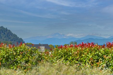 Photo of property in 4 Kanuka Grove, Kinloch, Taupo, 3377