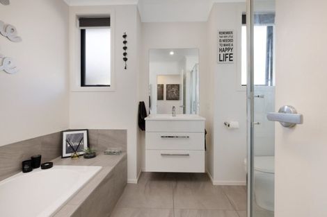 Photo of property in 4 Dunkeld Drive, Papamoa, 3118