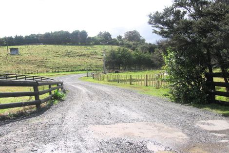 Photo of property in 2790 Long Bay Road, Coromandel, 3581