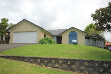 Photo of property in 3 Bluestone Rise, Rosedale, Auckland, 0632