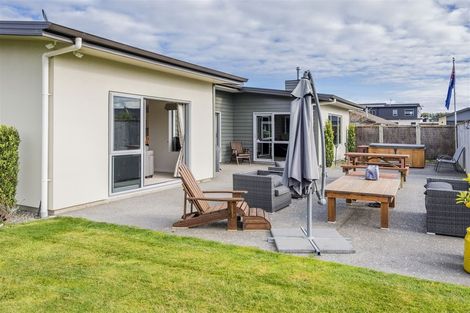 Photo of property in 26 Okarito Avenue, Levin, 5510