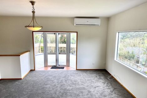 Photo of property in 88 Spinella Drive, Bayview, Auckland, 0629