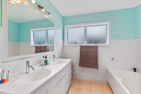 Photo of property in 94 Church Street, Onerahi, Whangarei, 0110