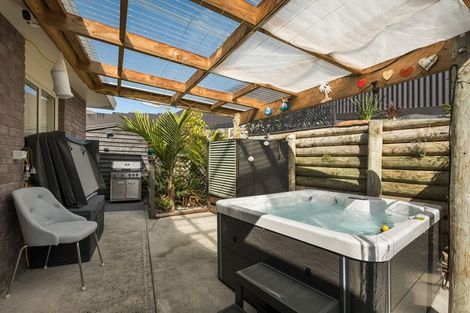 Photo of property in 24 Jenkinson Street, Waihi Beach, 3611