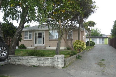 Photo of property in 4 Aldgate Street, Redwood, Christchurch, 8051