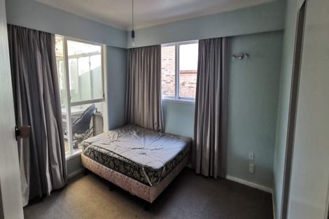 Photo of property in 22 Deane Avenue, Titirangi, Auckland, 0604