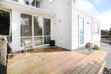 Photo of property in 97a Island Bay Road, Beach Haven, Auckland, 0626