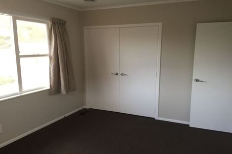 Photo of property in 113 Parkvale Road, Karori, Wellington, 6012