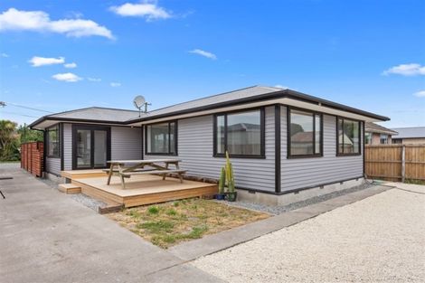 Photo of property in 16 Horton Place, Avondale, Christchurch, 8061