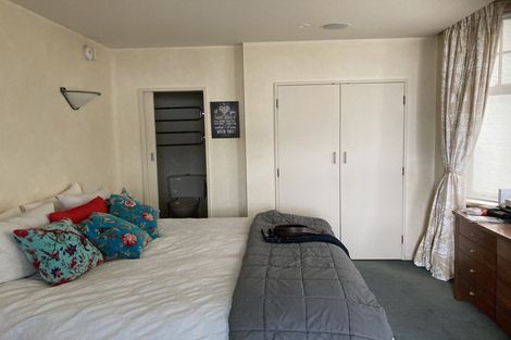 Photo of property in 3/154 Oriental Parade, Oriental Bay, Wellington, 6011