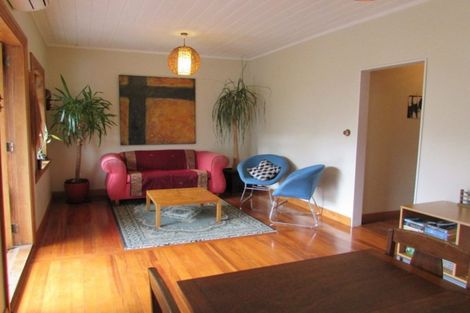 Photo of property in 24 Ticehurst Road, Lyttelton, 8082