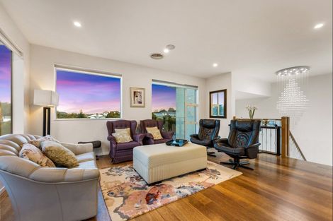Photo of property in 14 Tauwaka Crescent, Riverhead, 0820