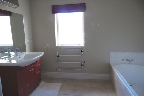 Photo of property in 40 Kinsella Crescent, Aidanfield, Christchurch, 8025