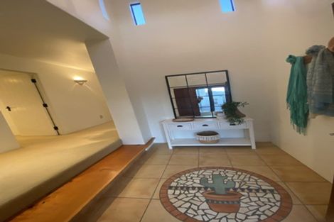 Photo of property in 25 Jordan Street, Island Bay, Wellington, 6023