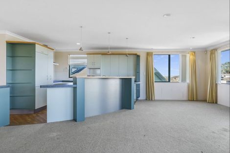 Photo of property in 15 Bell Common Close, Bethlehem, Tauranga, 3110