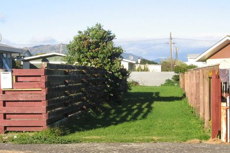 Photo of property in 93b Rangiuru Road, Otaki Beach, Otaki, 5512