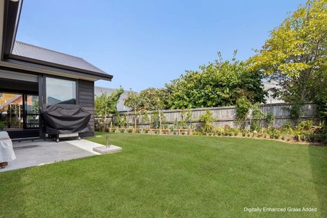 Photo of property in 5 Faber Place, Rototuna North, Hamilton, 3210