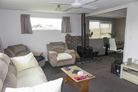 Photo of property in 63 Newbie Street, Heidelberg, Invercargill, 9812