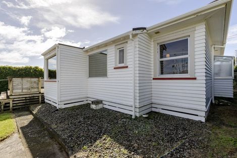 Photo of property in 20 Cameron Street, New Plymouth, 4310