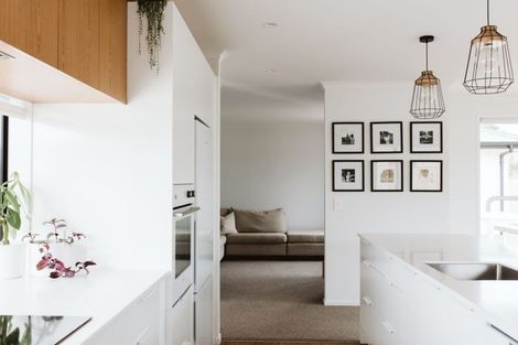 Photo of property in 3 Cowling Road, Hurdon, New Plymouth, 4310