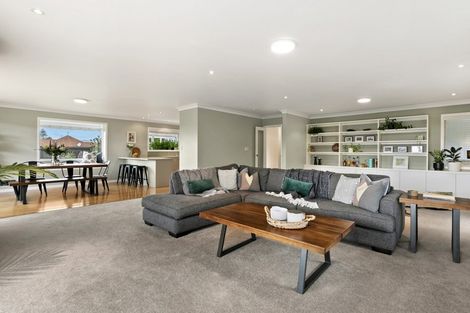 Photo of property in 37 Glenmonarch Place, Pyes Pa, Tauranga, 3112